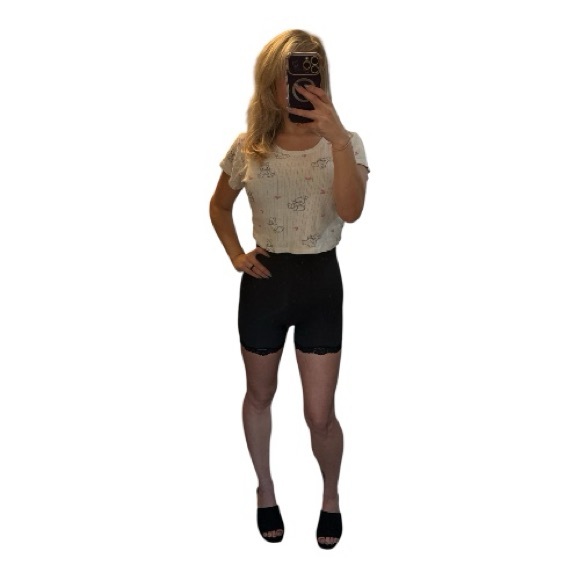 Messy Bun Bunny Print Crop Top - White and Pink Size XL - Picture 7 of 7